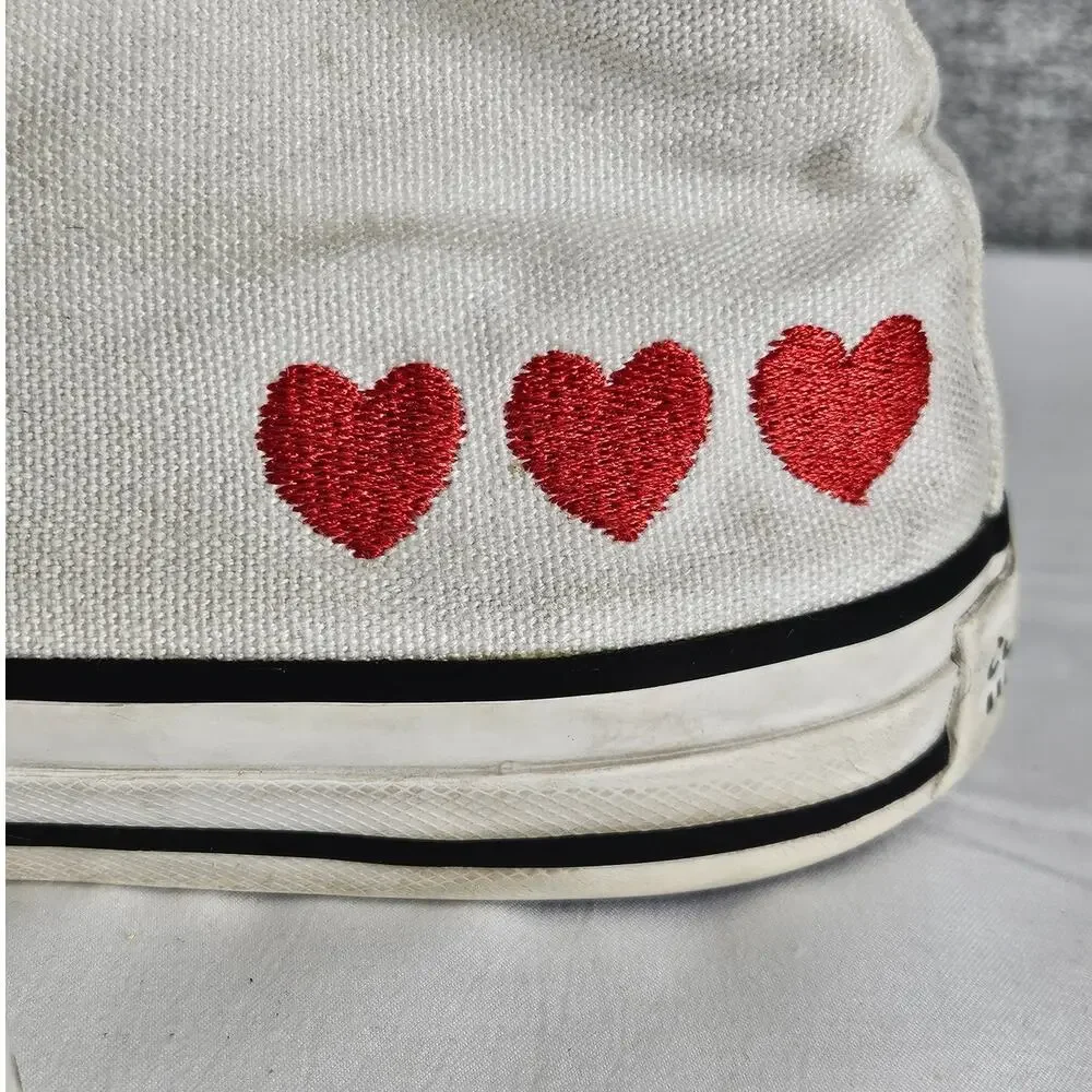 CONVERSE KIDS WHITE CHUCK TAYLOR ALL STAR EMBROIDERED HEARTS HIGH-TOPS SIZE 4